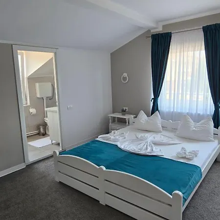 ゲストハウス Casa Orizont